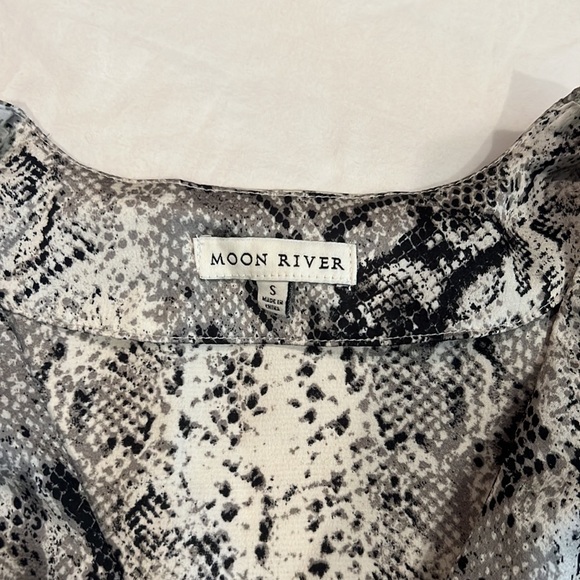 Moon River Crop Top - Picture 2 of 3